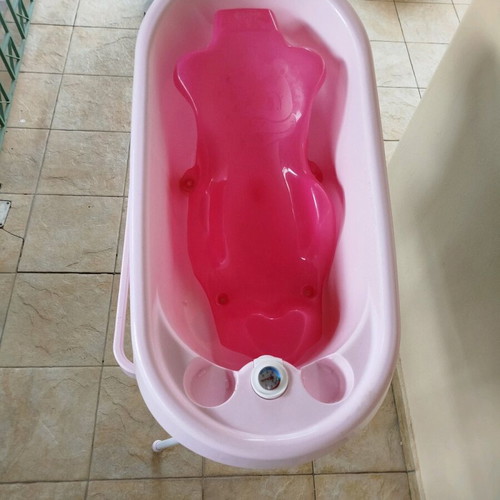 Bebejou Baby Bath with Folding Stand and Built-in Thermometer like new