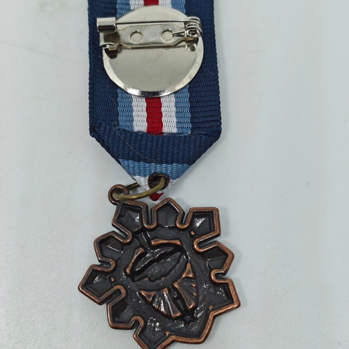 Collectible replica peace and friendship medal like new