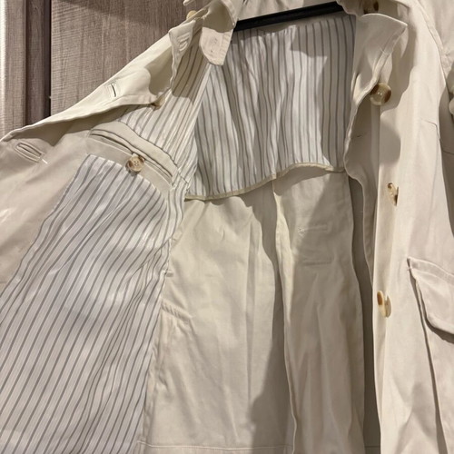 Benetton trench coat like new, fitted, beige without belt