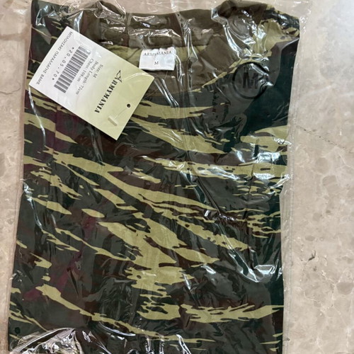 Camouflage shirt new, size M