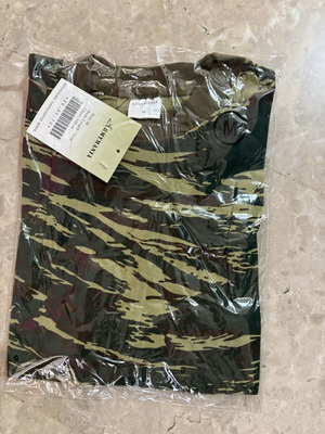 Camouflage shirt new, size M