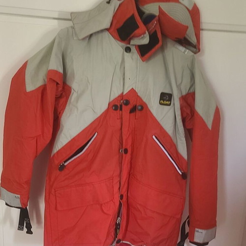 Men's niterada jacket used with built-in life vest, size medium