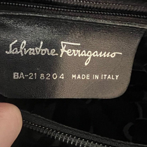 Salvatore Ferragamo shoulder bag black like new