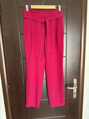 Pink high-waisted pants used with belt Stradivarius size 36