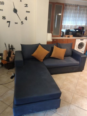 Reversible corner sofa like new, stain-resistant fabric