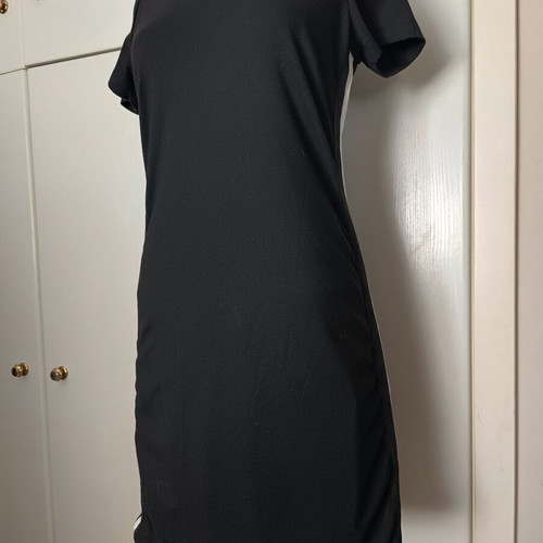 Soyaconcept mini dress like new, size M, black, short sleeve
