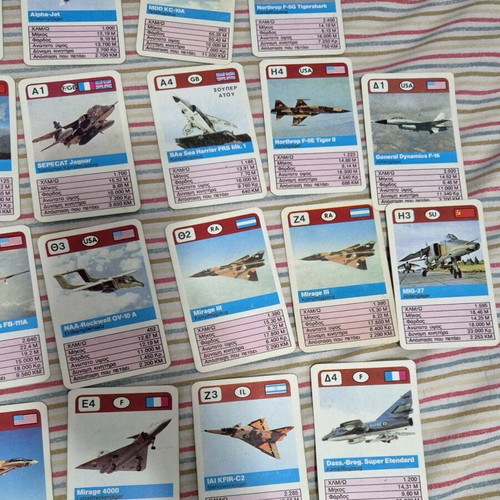 Superato Fighter Airplanes used, pack of 30 cards MIKA