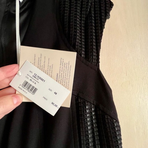 Little Black Dress new, size Large, black
