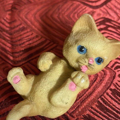 Playful cat figurines set of 5 new