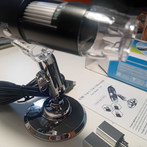 Digital Microscope 1600x new with USB and LED lighting