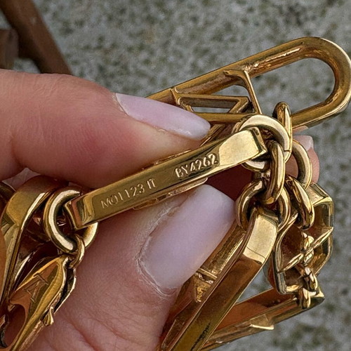 Louis Vuitton My LV Solid Chain necklace used, gold color