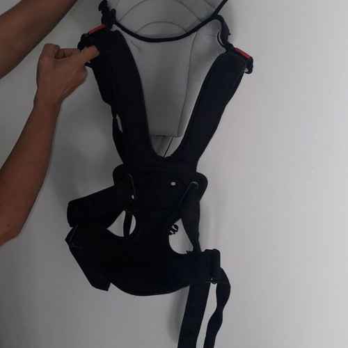 Chicco baby carrier like new