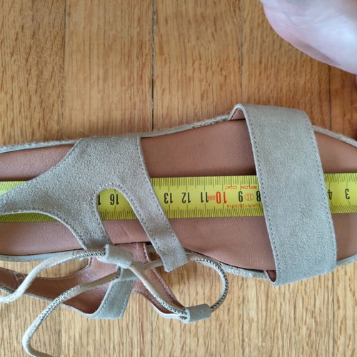 Beige suede women's sandals size 37 like new