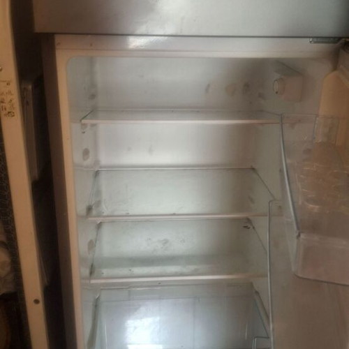 Hinense refrigerator used, height 1.44m, width 0.5m