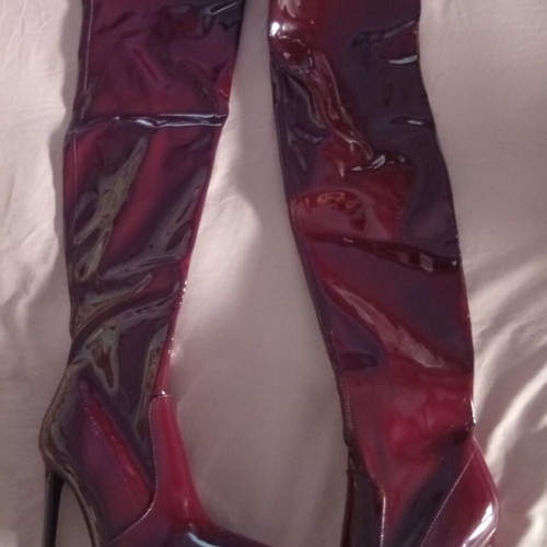 Over-the-knee boots new, burgundy patent leather, size 37, 12cm heel