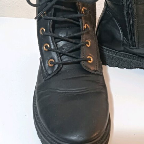 Children's Boots No 37 with Inner Fur Like New Black