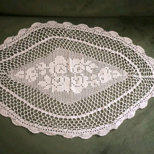 Table linens like new, set of about 80 pieces