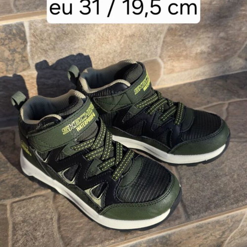 Skechers kids sneakers like new, size 31, green