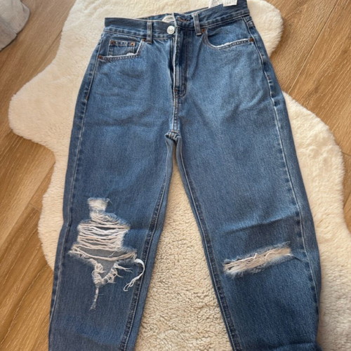 Pull&Bear blue slim boyfriend jeans with rips, size 34 used