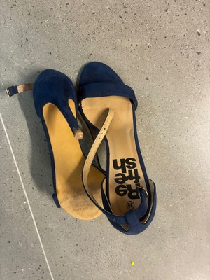 Refresh blue sandals size 39