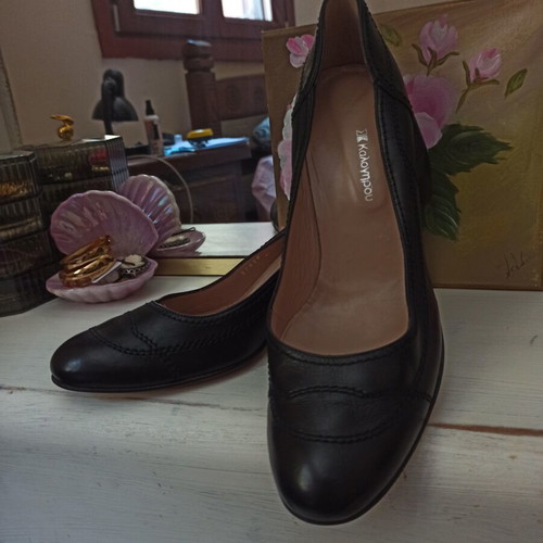 Kalogirou leather pumps size 41.5-42 like new, black
