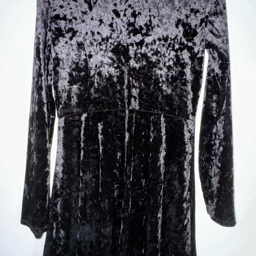 Forever 21 Black Velvet Dress like new, size L