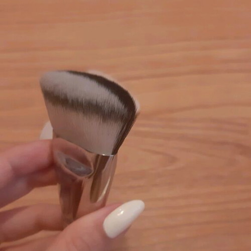 Mac 125s makeup brush new, large face brush
