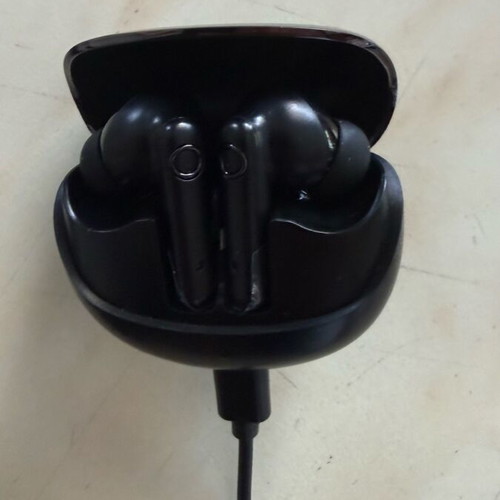 Smartwatch and Acer wireless headphones like new, black