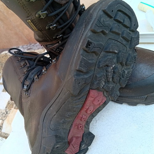 Hunting - mountaineering Boots + gift