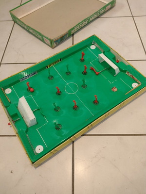 Action Soccer ποδοσφαιράκι μεταχειρισμένο, λείπει ένας παίχτης και οι σημαίες