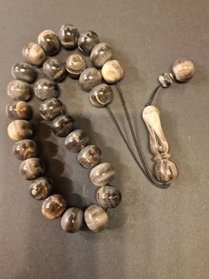 Worry beads new, horn material, 27 beads 14×15mm
