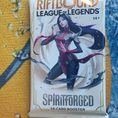 Riftbound League of Legends TCG Spiritforged Booster Pack new