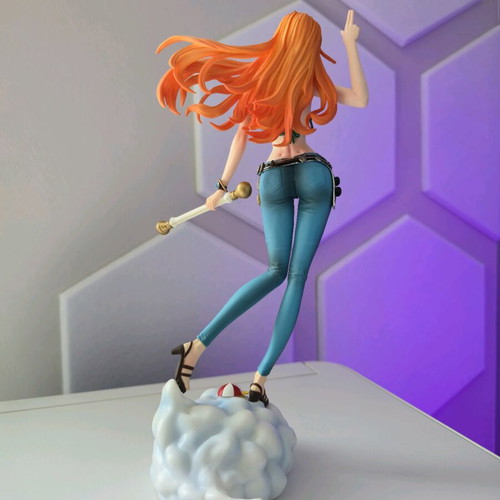 Nami One Piece figure 25cm new, pvc