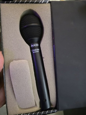 AKG C535 Austria microphone like new in box