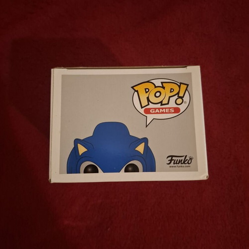 Funko Pop Sonic with Ring 283 like new