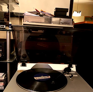 Πωλείται το Πικαπ AKAI AP-A2 Direct drive