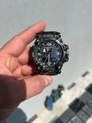 Casio Mudmaster GWG-2000 watch used, black with barometer and compass