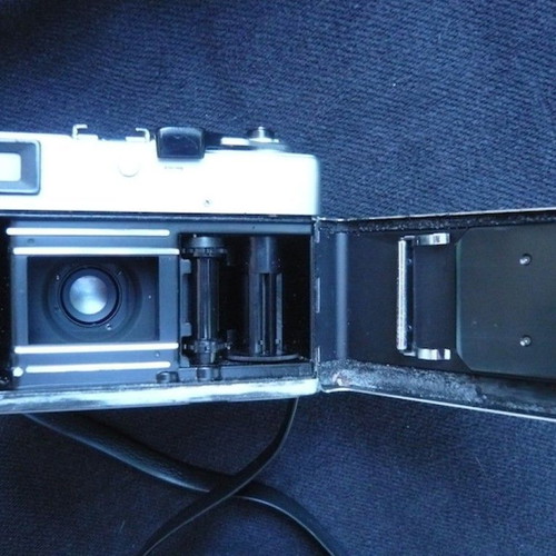 Canon Canonet 28 analog camera used, 40mm f/2.8 lens
