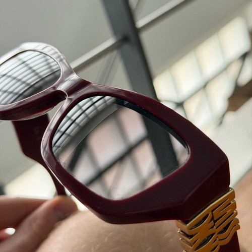 Christian Dior Miss Dior Sunglasses used, maroon