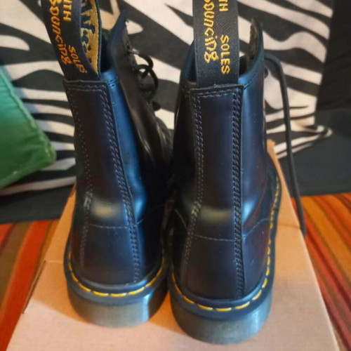 Dr. Martens boots with box, size 39, black