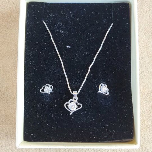 925 Silver Jewelry Set like new with Necklace and Zircon Earrings