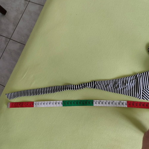Bikini top like new, strapless with underwire and stripes