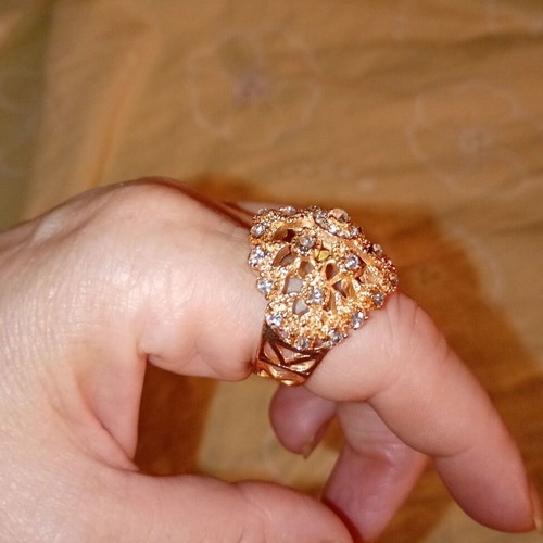 Flower Wonder ring new, gold plated with sparkling zirconia