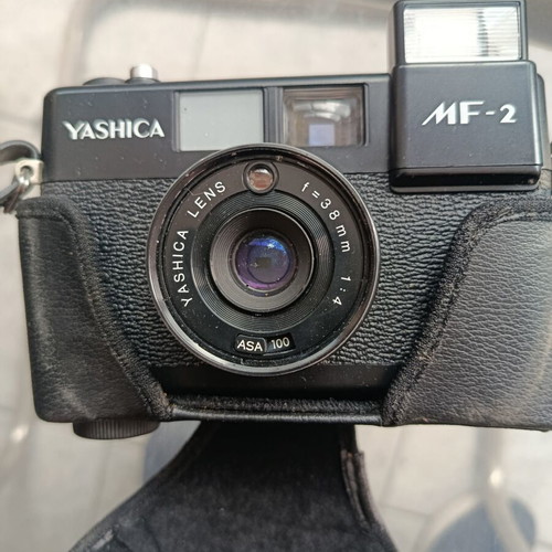 Yashica camera like new