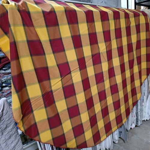 Round water-repellent tablecloth new, 2 m diameter