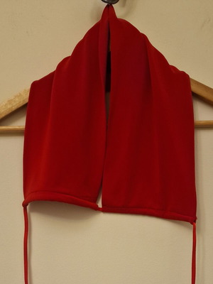 Top red one size like new