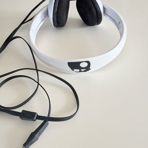 Scullcandy headphones used with wired connection