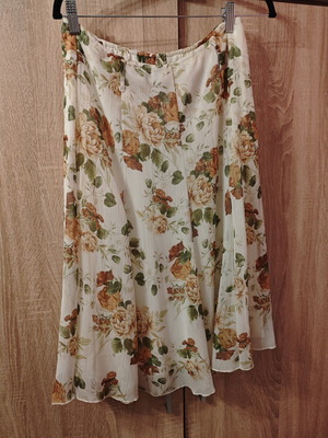 Floral skirt like new, size XL 42 14
