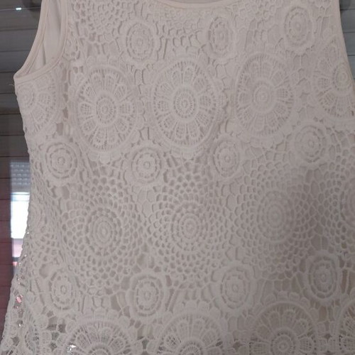 White sleeveless lace top, lined
