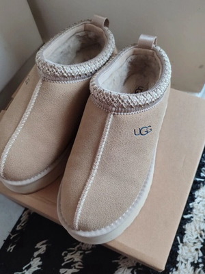 Ugg tazz νουμερο 38